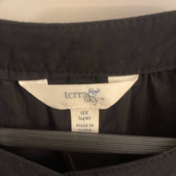 Terra & Sky Black Eyelet Dress - Picture 3 of 4